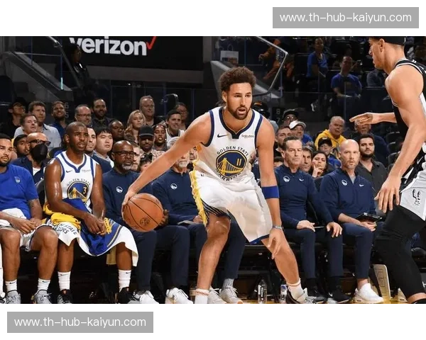 巅峰对决，传奇再续：勇士与马刺半决赛的史诗篇章